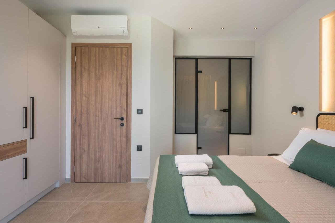 Villa Ekphrasis With Sea View And Jacuzzi Ravdhoukha Exterior photo